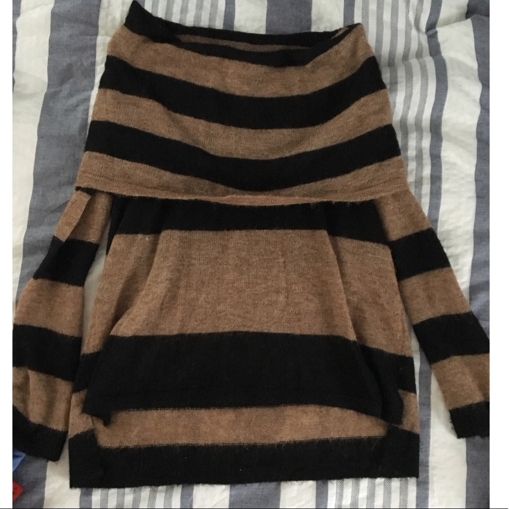 Sold!Free People Black and Tan cowl neck